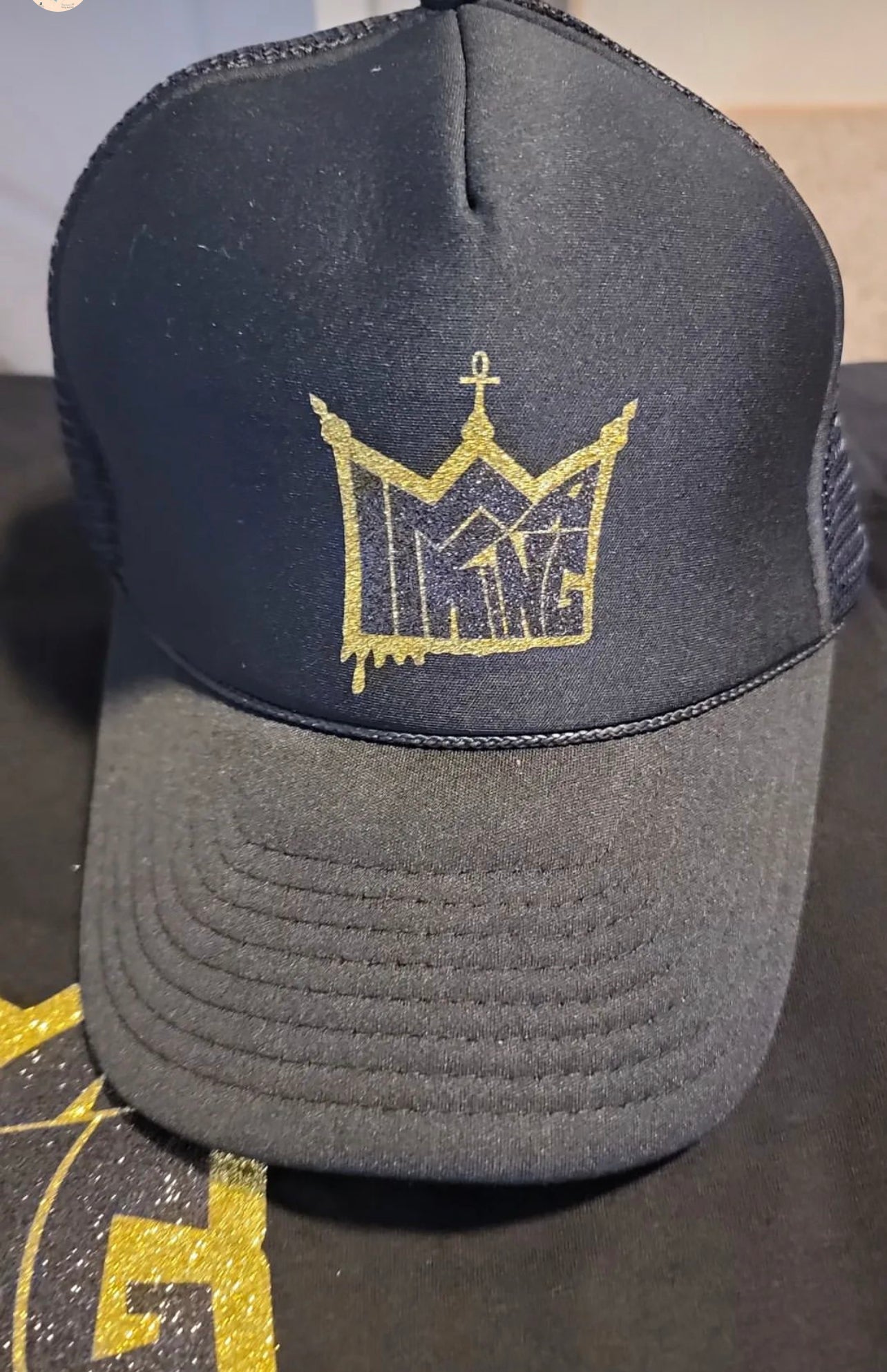 IM A KING Trucker hat