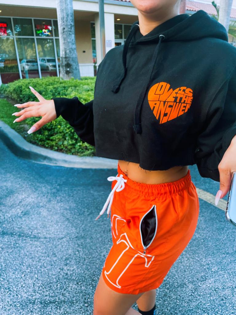 Crop love hoodie black and orange