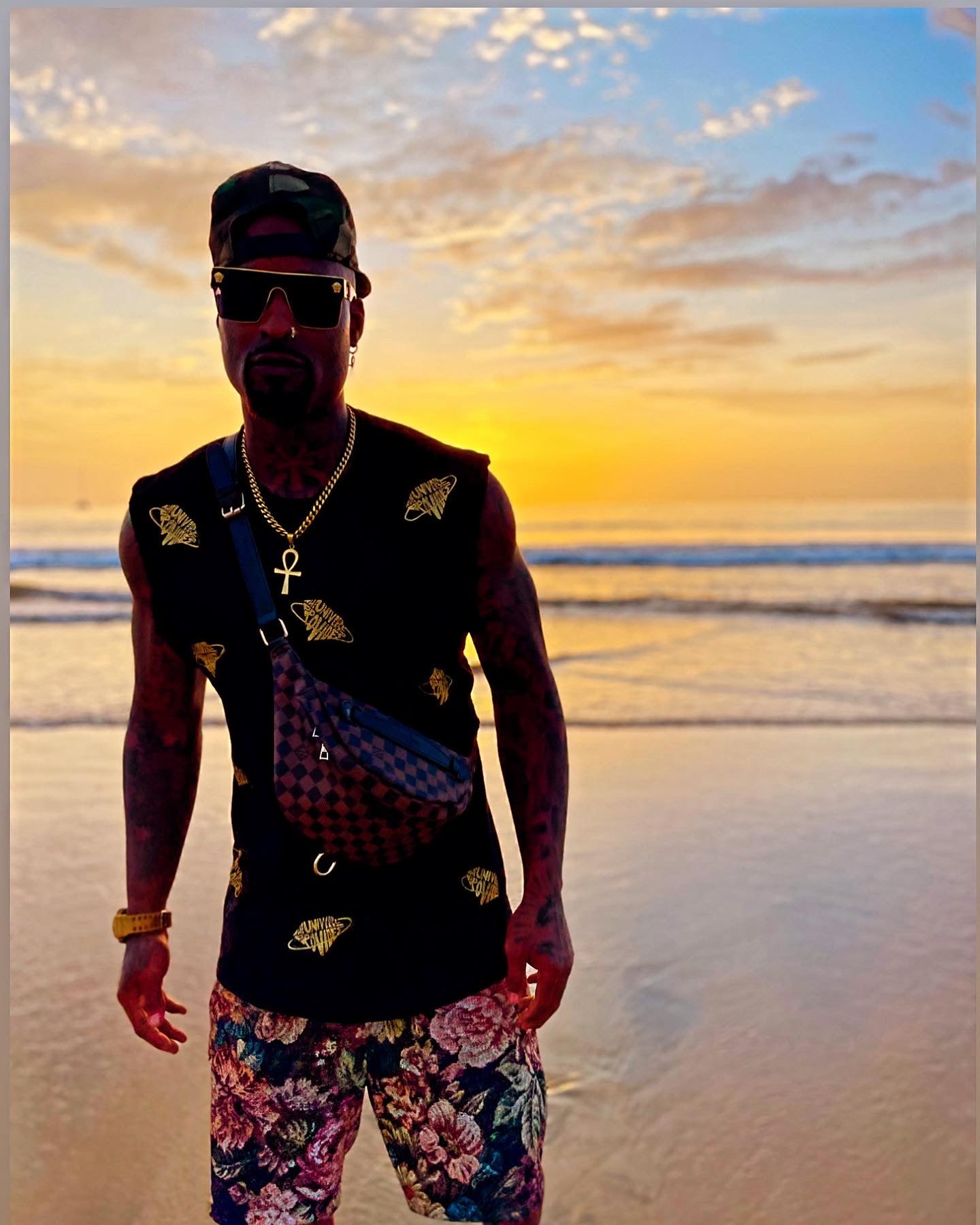 Black The universe provides all over print cut off shirt gold collection